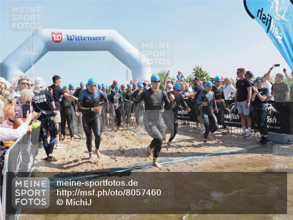 22.06.2025 - Viking Triathlon MichiJ http://msf.ph/oto/8057460 22.06.2025 10:00:22 Schwimmen 2, 4, 6, 10, 14, 15, 28, 46, 49, 81, 100, 122, 152, 175, 176, 198, 230, 286, 288, 329, 367, 420, 455, 473, 485, 521, 544, 557, 609, 610, 611, 617, 661 meine-sportfotos.de