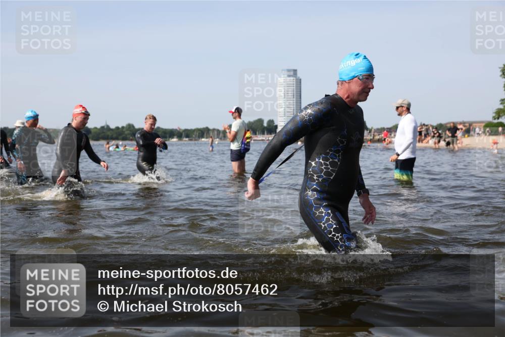 22.06.2025 - Viking Triathlon Michael Strokosch http://msf.ph/oto/8057462 22.06.2025 10:38:21 Schwimmen 61, 72, 89, 209, 269, 398, 419, 428, 447, 509, 535, 603, 662 meine-sportfotos.de