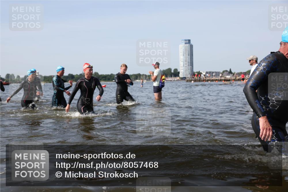 22.06.2025 - Viking Triathlon Michael Strokosch http://msf.ph/oto/8057468 22.06.2025 10:38:21 Schwimmen 61, 72, 89, 209, 269, 398, 419, 428, 447, 509, 535, 603, 662 meine-sportfotos.de