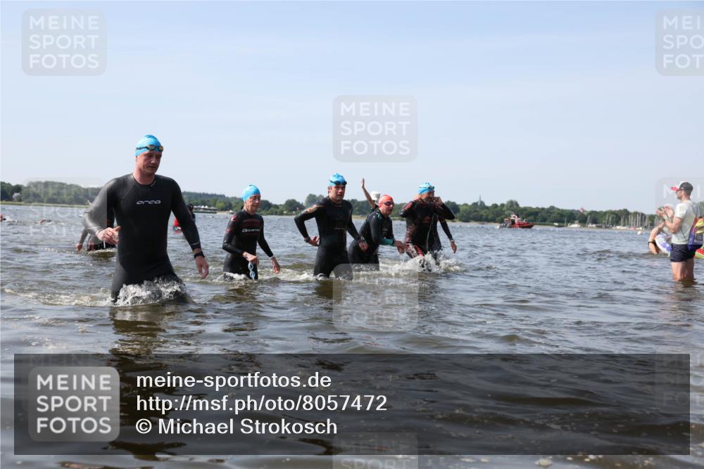 22.06.2025 - Viking Triathlon Michael Strokosch http://msf.ph/oto/8057472 22.06.2025 10:35:33 Schwimmen 20, 47, 62, 107, 127, 134, 154, 320, 395, 415, 482, 602, 632 meine-sportfotos.de