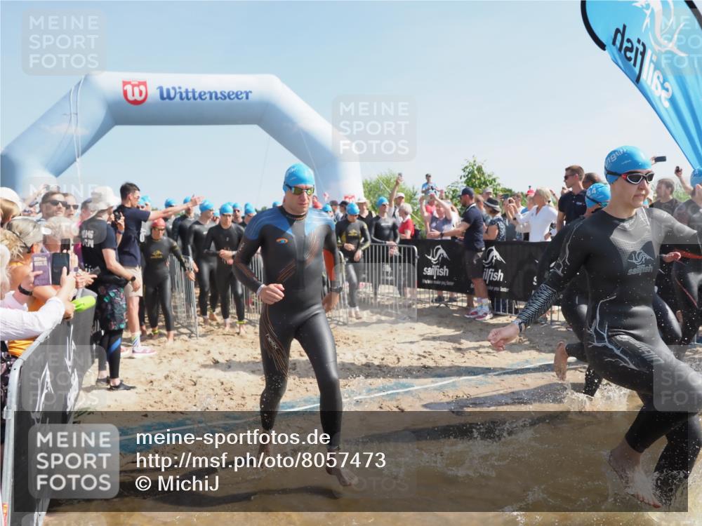 22.06.2025 - Viking Triathlon MichiJ http://msf.ph/oto/8057473 22.06.2025 10:00:23 Schwimmen 2, 4, 6, 10, 14, 15, 28, 46, 49, 52, 81, 100, 122, 152, 175, 176, 198, 230, 286, 288, 329, 367, 420, 455, 473, 485, 544, 557, 609, 610, 611, 617, 661 meine-sportfotos.de