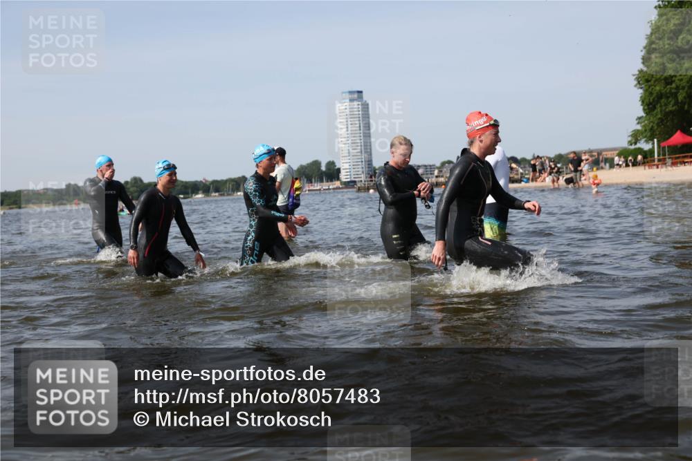 22.06.2025 - Viking Triathlon Michael Strokosch http://msf.ph/oto/8057483 22.06.2025 10:38:24 Schwimmen 22, 61, 89, 209, 269, 398, 419, 428, 447, 509, 535, 603, 659, 662 meine-sportfotos.de