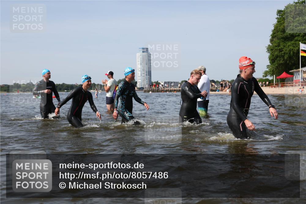 22.06.2025 - Viking Triathlon Michael Strokosch http://msf.ph/oto/8057486 22.06.2025 10:38:24 Schwimmen 22, 61, 89, 209, 269, 398, 419, 428, 447, 509, 535, 603, 659, 662 meine-sportfotos.de