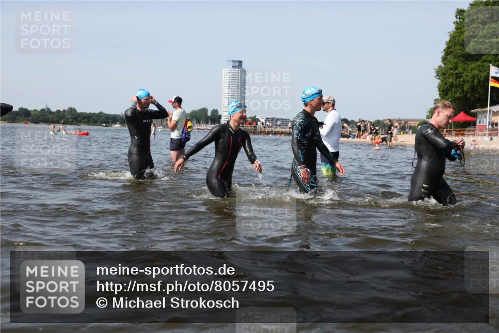 22.06.2025 - Viking Triathlon Michael Strokosch http://msf.ph/oto/8057495 22.06.2025 10:38:25 Schwimmen 22, 89, 209, 269, 398, 419, 428, 447, 509, 535, 601, 603, 659, 662 meine-sportfotos.de
