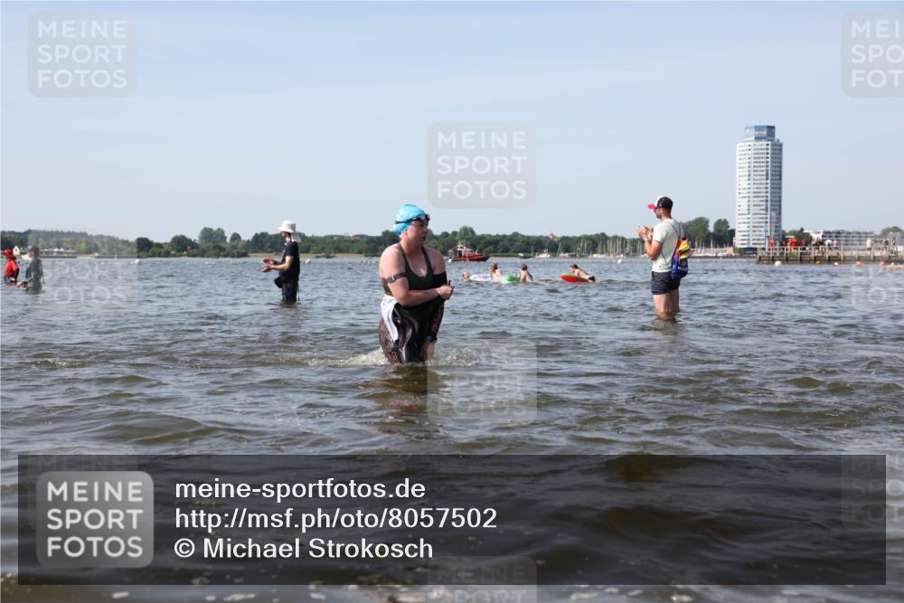 22.06.2025 - Viking Triathlon Michael Strokosch http://msf.ph/oto/8057502 22.06.2025 10:35:39 Schwimmen 20, 47, 62, 107, 127, 134, 154, 415, 602 meine-sportfotos.de