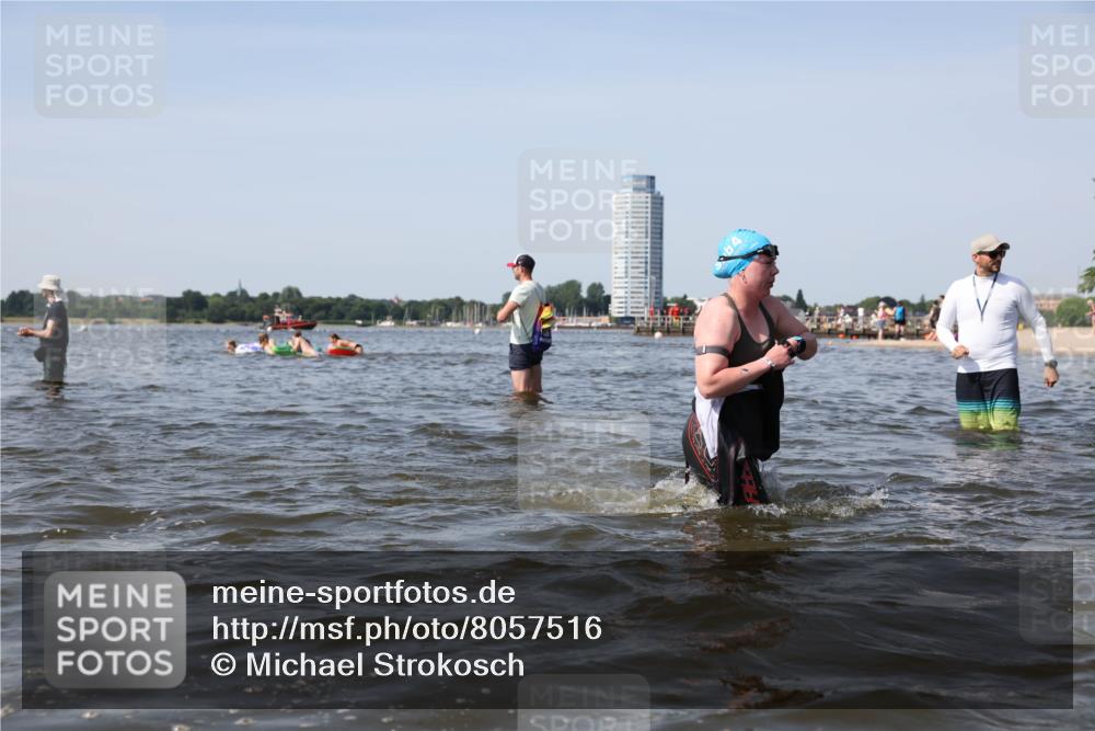 22.06.2025 - Viking Triathlon Michael Strokosch http://msf.ph/oto/8057516 22.06.2025 10:35:41 Schwimmen 20, 47, 62, 127, 134, 154, 415, 602 meine-sportfotos.de