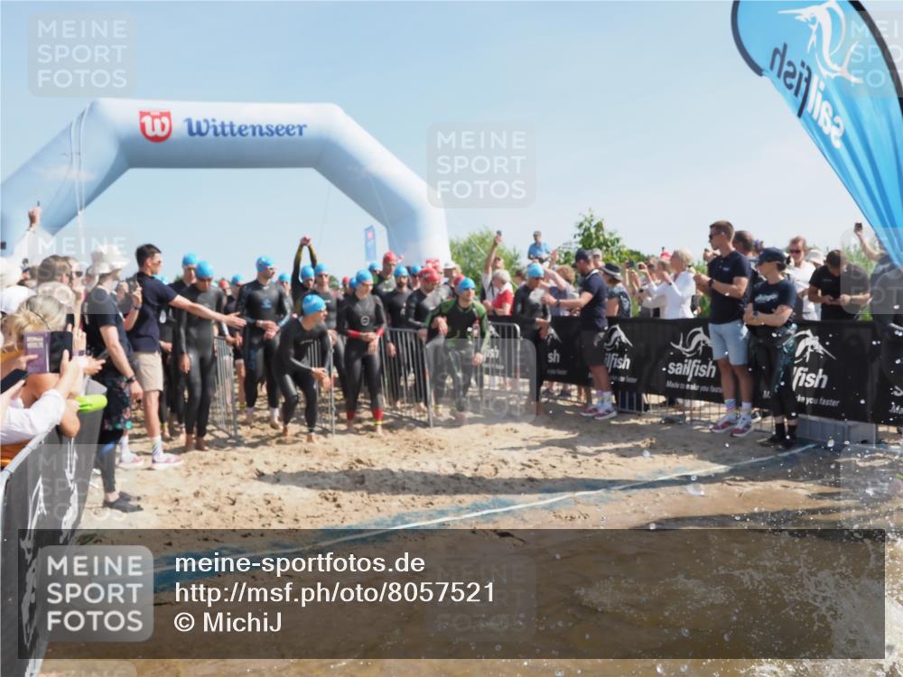 22.06.2025 - Viking Triathlon MichiJ http://msf.ph/oto/8057521 22.06.2025 10:00:25 Schwimmen 1, 6, 10, 14, 15, 28, 30, 46, 49, 52, 81, 152, 175, 176, 198, 230, 286, 288, 367, 374, 420, 455, 473, 485, 534, 544, 557, 610, 611, 617, 661 meine-sportfotos.de