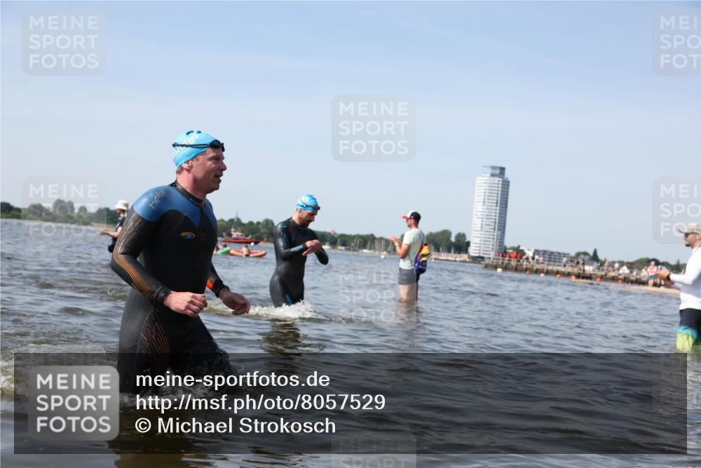 22.06.2025 - Viking Triathlon Michael Strokosch http://msf.ph/oto/8057529 22.06.2025 10:35:53 Schwimmen 265, 313, 377, 552, 636 meine-sportfotos.de