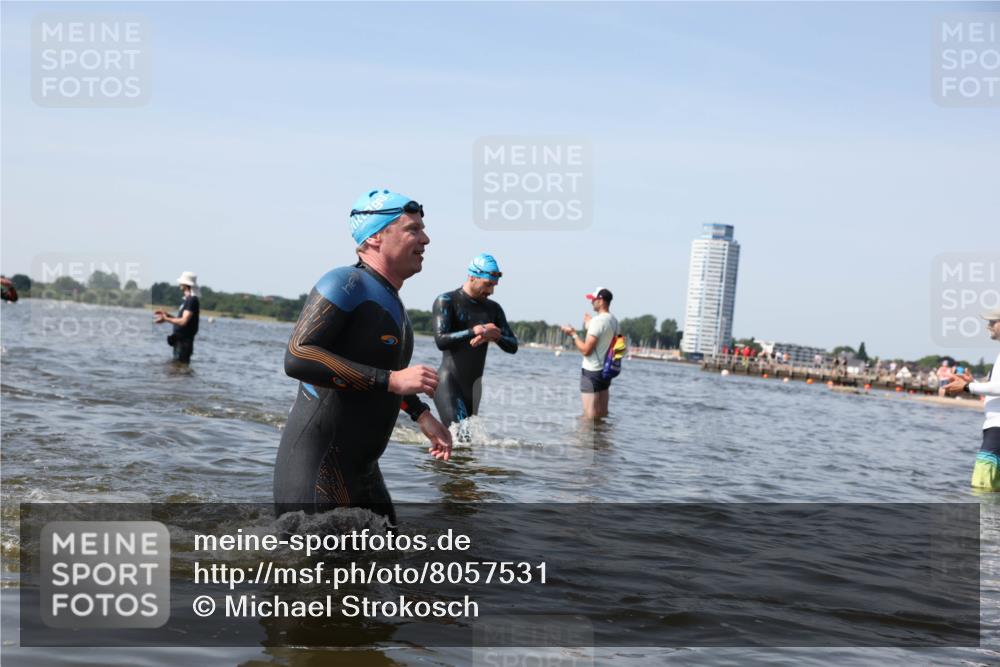 22.06.2025 - Viking Triathlon Michael Strokosch http://msf.ph/oto/8057531 22.06.2025 10:35:53 Schwimmen 265, 313, 377, 552, 636 meine-sportfotos.de