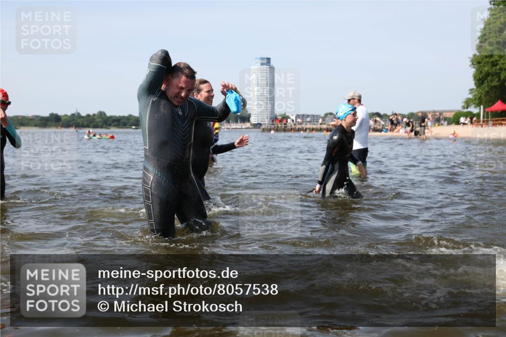 22.06.2025 - Viking Triathlon Michael Strokosch http://msf.ph/oto/8057538 22.06.2025 10:38:33 Schwimmen 22, 85, 156, 164, 215, 269, 398, 419, 428, 509, 535, 601, 603, 659, 662 meine-sportfotos.de