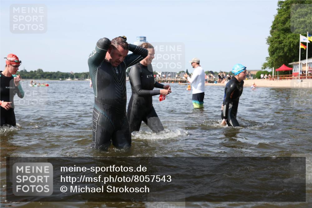 22.06.2025 - Viking Triathlon Michael Strokosch http://msf.ph/oto/8057543 22.06.2025 10:38:33 Schwimmen 22, 85, 156, 164, 215, 269, 398, 419, 428, 509, 535, 601, 603, 659, 662 meine-sportfotos.de