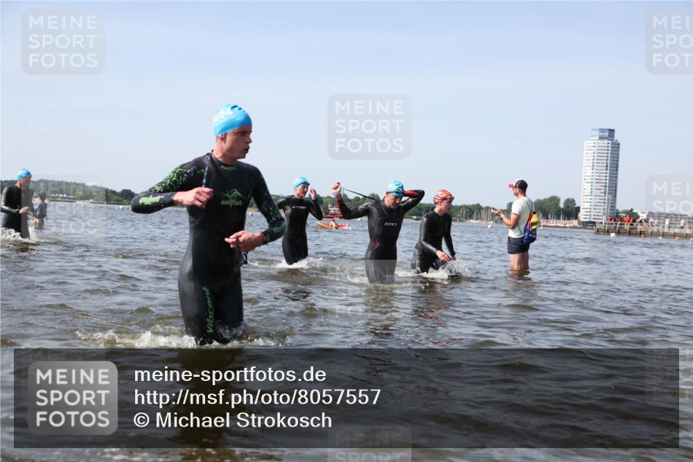 22.06.2025 - Viking Triathlon Michael Strokosch http://msf.ph/oto/8057557 22.06.2025 10:35:59 Schwimmen 19, 265, 313, 377, 448, 552, 636 meine-sportfotos.de