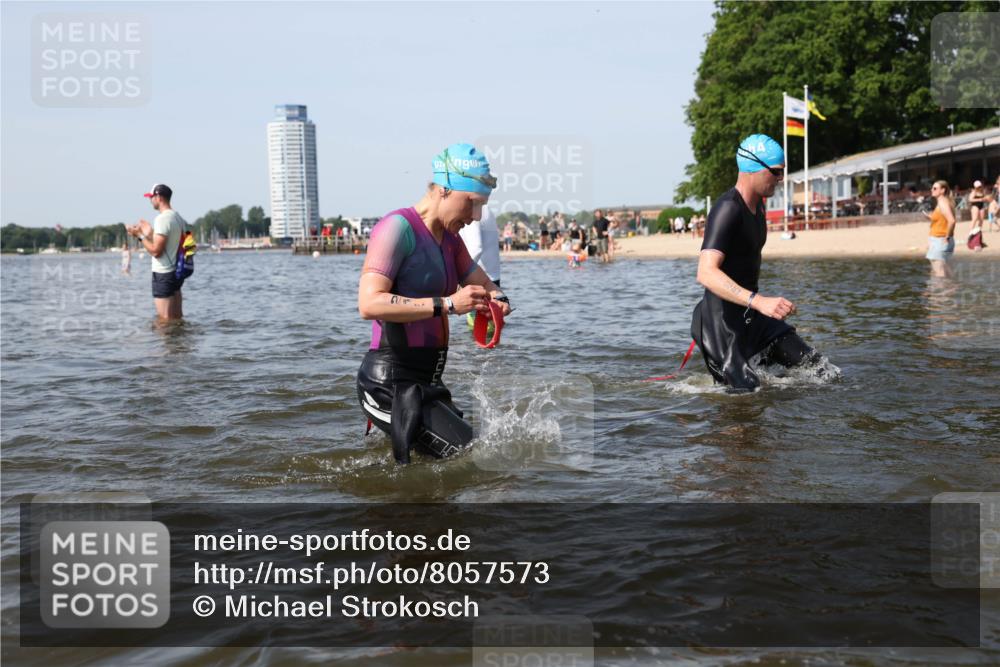 22.06.2025 - Viking Triathlon Michael Strokosch http://msf.ph/oto/8057573 22.06.2025 10:38:39 Schwimmen 22, 85, 135, 156, 164, 215, 315, 327, 419, 428, 601, 603, 659 meine-sportfotos.de