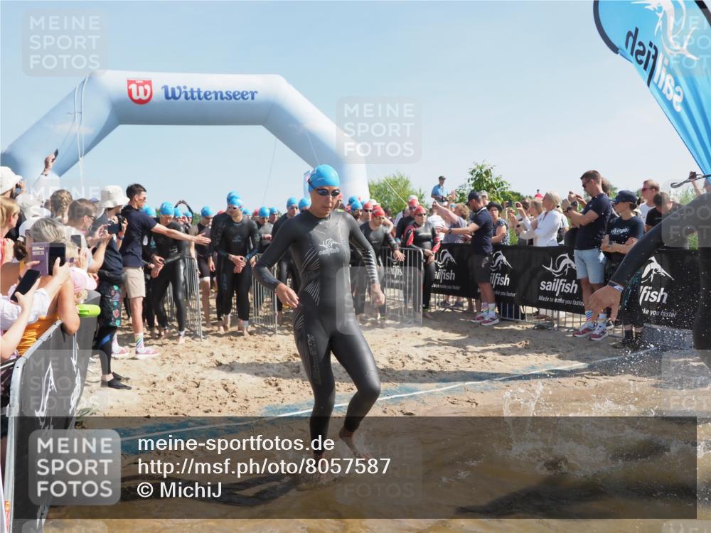 22.06.2025 - Viking Triathlon MichiJ http://msf.ph/oto/8057587 22.06.2025 10:00:28 Schwimmen 1, 6, 13, 14, 15, 28, 30, 46, 52, 81, 152, 175, 176, 198, 230, 286, 288, 367, 374, 401, 455, 473, 534, 557, 610, 611, 617, 623, 661 meine-sportfotos.de