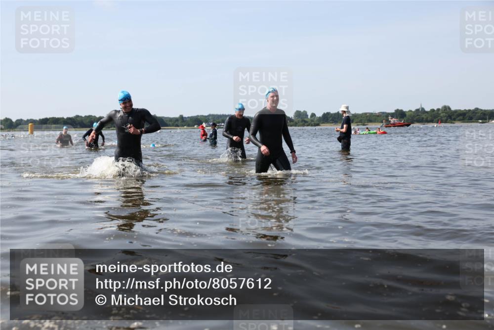 22.06.2025 - Viking Triathlon Michael Strokosch http://msf.ph/oto/8057612 22.06.2025 10:36:14 Schwimmen 19, 101, 334, 407, 448 meine-sportfotos.de