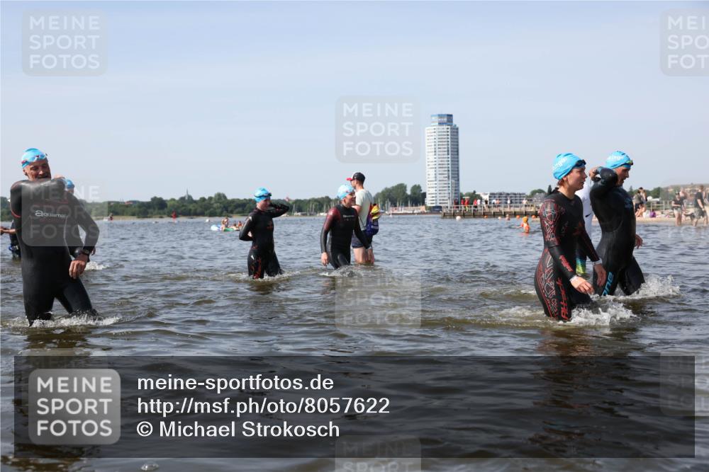 22.06.2025 - Viking Triathlon Michael Strokosch http://msf.ph/oto/8057622 22.06.2025 10:38:50 Schwimmen 26, 40, 57, 135, 164, 185, 210, 211, 215, 315, 327, 336, 408, 416 meine-sportfotos.de