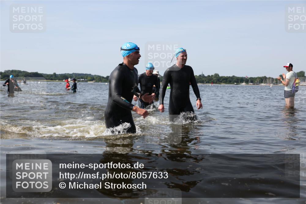 22.06.2025 - Viking Triathlon Michael Strokosch http://msf.ph/oto/8057633 22.06.2025 10:36:16 Schwimmen 88, 101, 334, 407 meine-sportfotos.de
