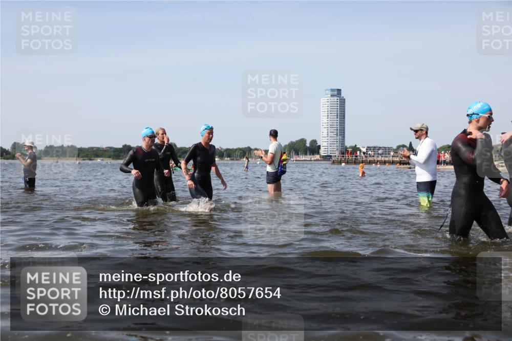22.06.2025 - Viking Triathlon Michael Strokosch http://msf.ph/oto/8057654 22.06.2025 10:38:57 Schwimmen 26, 40, 57, 79, 135, 148, 181, 185, 210, 211, 336, 408, 416, 451, 654 meine-sportfotos.de
