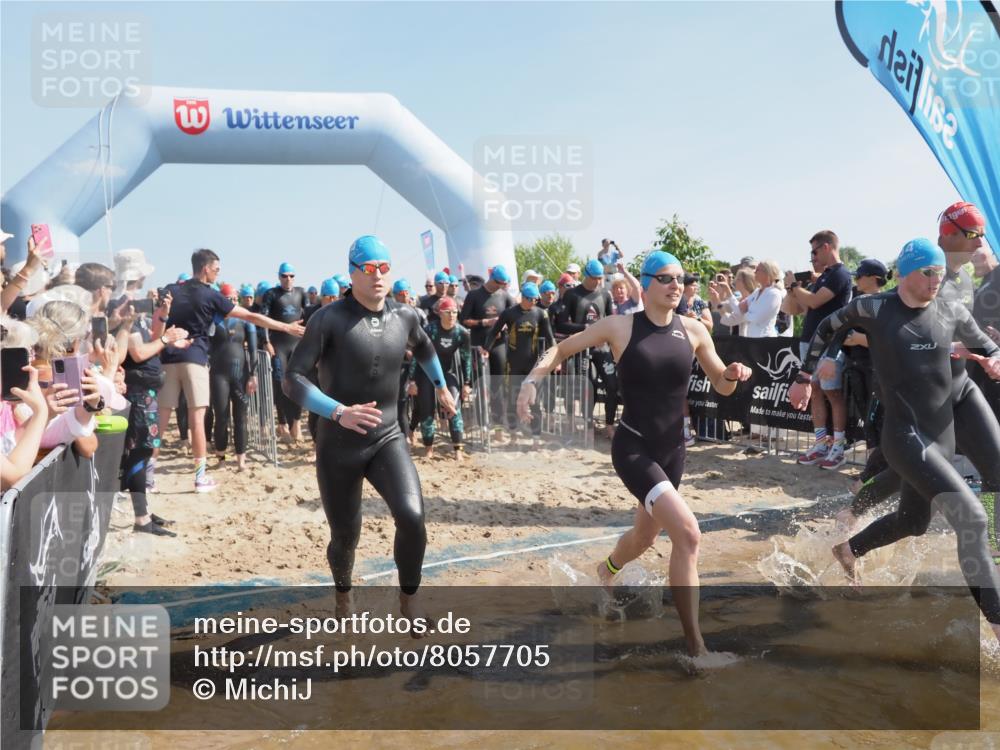 22.06.2025 - Viking Triathlon MichiJ http://msf.ph/oto/8057705 22.06.2025 10:00:36 Schwimmen 1, 7, 8, 11, 13, 30, 45, 52, 87, 152, 178, 196, 198, 200, 230, 368, 374, 401, 414, 526, 534, 616, 623, 628, 641, 642, 651, 661 meine-sportfotos.de