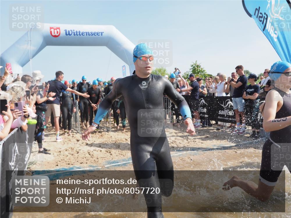 22.06.2025 - Viking Triathlon MichiJ http://msf.ph/oto/8057720 22.06.2025 10:00:37 Schwimmen 1, 7, 8, 9, 11, 13, 30, 45, 52, 87, 145, 178, 196, 200, 368, 374, 401, 414, 526, 534, 612, 613, 616, 623, 628, 641, 642, 651 meine-sportfotos.de