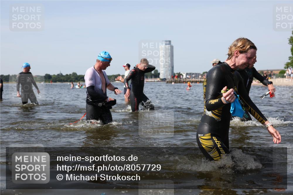 22.06.2025 - Viking Triathlon Michael Strokosch http://msf.ph/oto/8057729 22.06.2025 10:39:08 Schwimmen 40, 57, 79, 148, 181, 182, 185, 276, 295, 351, 386, 408, 416, 451, 536, 654 meine-sportfotos.de