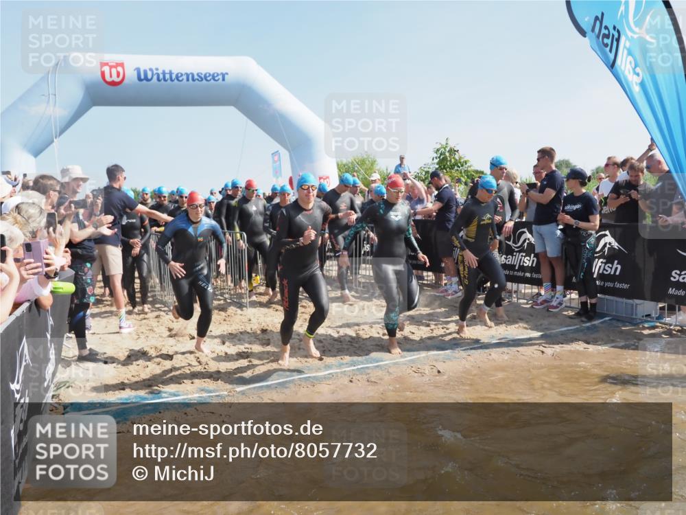 22.06.2025 - Viking Triathlon MichiJ http://msf.ph/oto/8057732 22.06.2025 10:00:38 Schwimmen 1, 7, 8, 9, 11, 13, 30, 45, 87, 145, 178, 196, 200, 368, 374, 401, 414, 526, 534, 612, 613, 616, 623, 628, 641, 642, 651 meine-sportfotos.de