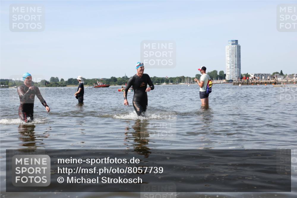 22.06.2025 - Viking Triathlon Michael Strokosch http://msf.ph/oto/8057739 22.06.2025 10:36:54 Schwimmen 331, 355, 388, 500 meine-sportfotos.de