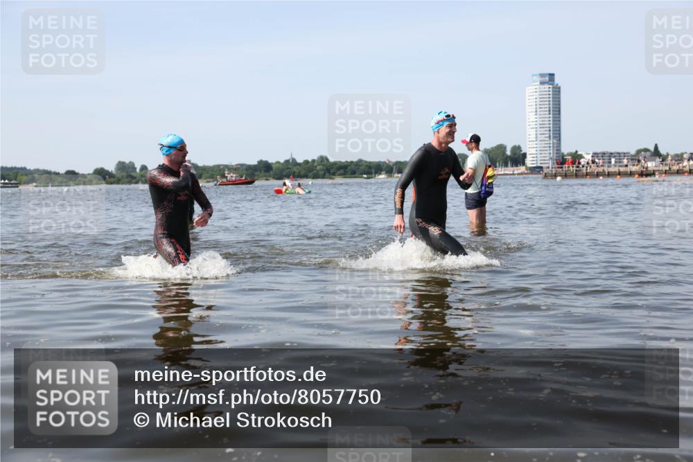 22.06.2025 - Viking Triathlon Michael Strokosch http://msf.ph/oto/8057750 22.06.2025 10:36:55 Schwimmen 331, 355, 388, 500 meine-sportfotos.de