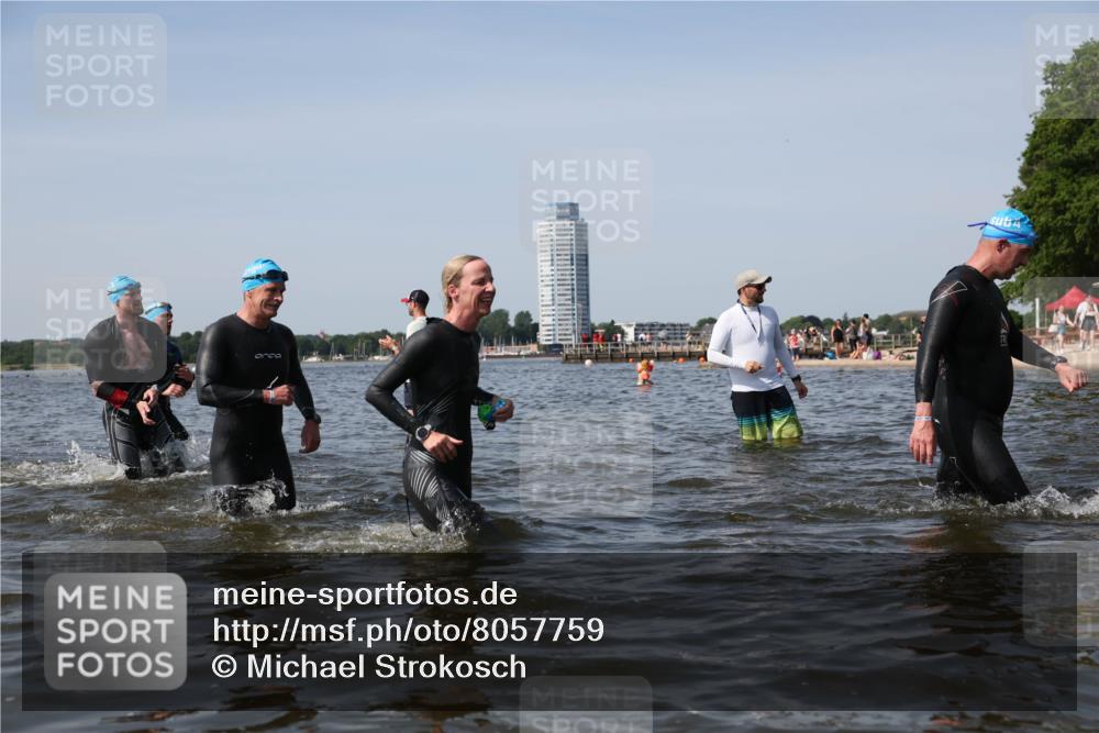 22.06.2025 - Viking Triathlon Michael Strokosch http://msf.ph/oto/8057759 22.06.2025 10:39:15 Schwimmen 79, 83, 148, 182, 195, 238, 276, 295, 351, 386, 474, 536, 654 meine-sportfotos.de