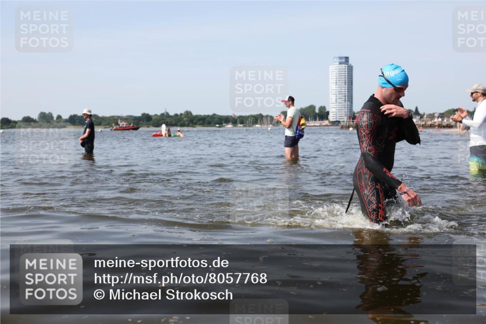22.06.2025 - Viking Triathlon Michael Strokosch http://msf.ph/oto/8057768 22.06.2025 10:36:58 Schwimmen 331, 355, 388, 500 meine-sportfotos.de