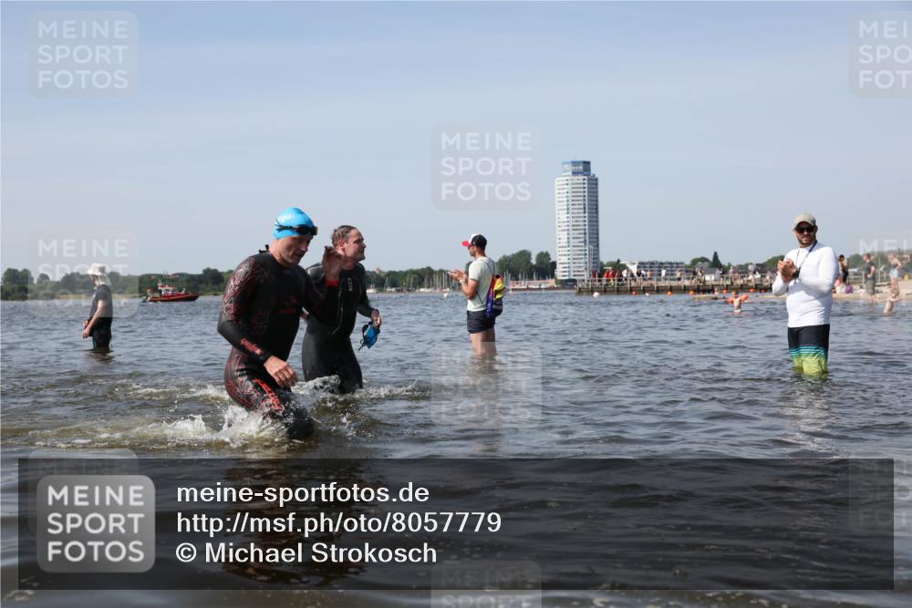 22.06.2025 - Viking Triathlon Michael Strokosch http://msf.ph/oto/8057779 22.06.2025 10:37:03 Schwimmen 172, 331, 355, 388, 454, 500, 513 meine-sportfotos.de