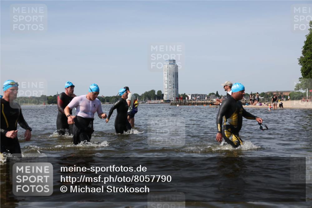 22.06.2025 - Viking Triathlon Michael Strokosch http://msf.ph/oto/8057790 22.06.2025 10:39:23 Schwimmen 83, 93, 117, 150, 182, 195, 238, 276, 298, 324, 337, 386, 474, 536 meine-sportfotos.de