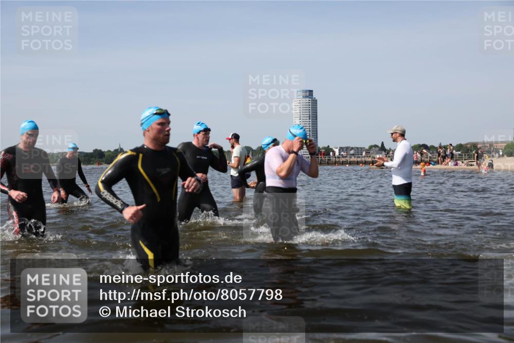 22.06.2025 - Viking Triathlon Michael Strokosch http://msf.ph/oto/8057798 22.06.2025 10:39:24 Schwimmen 83, 93, 117, 150, 182, 195, 238, 276, 298, 324, 337, 386, 474, 536 meine-sportfotos.de