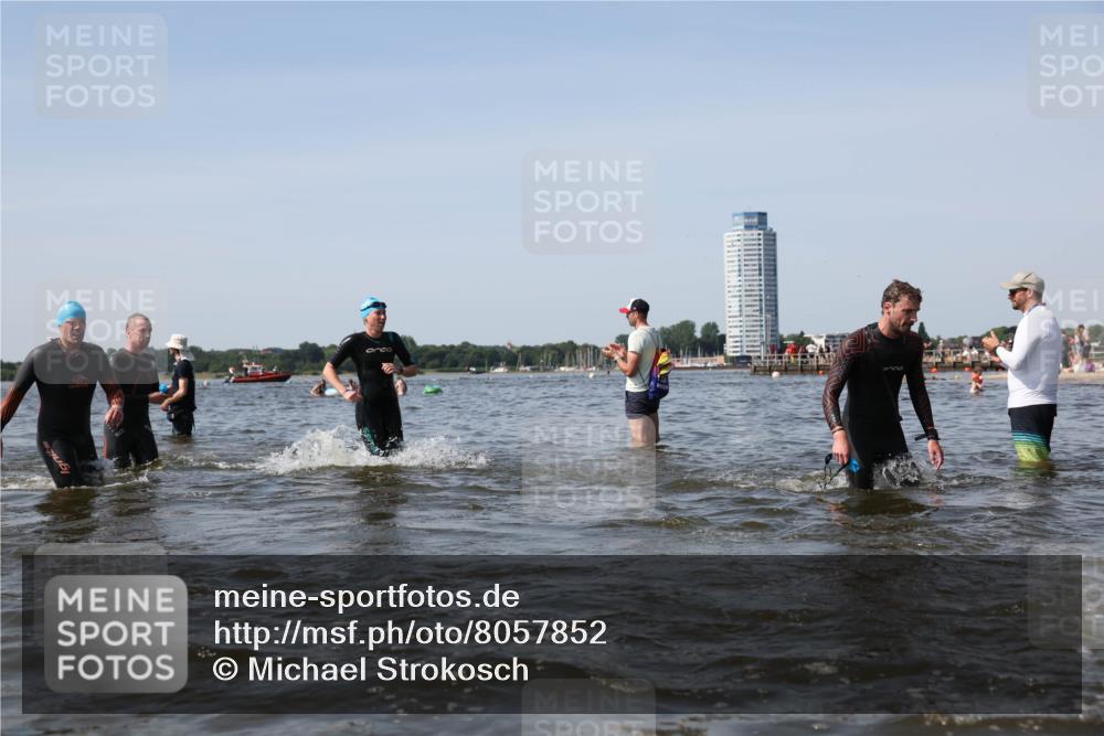 22.06.2025 - Viking Triathlon Michael Strokosch http://msf.ph/oto/8057852 22.06.2025 10:37:19 Schwimmen 34, 131, 172, 180, 233, 253, 312, 316, 344, 370, 383, 454, 513, 649 meine-sportfotos.de