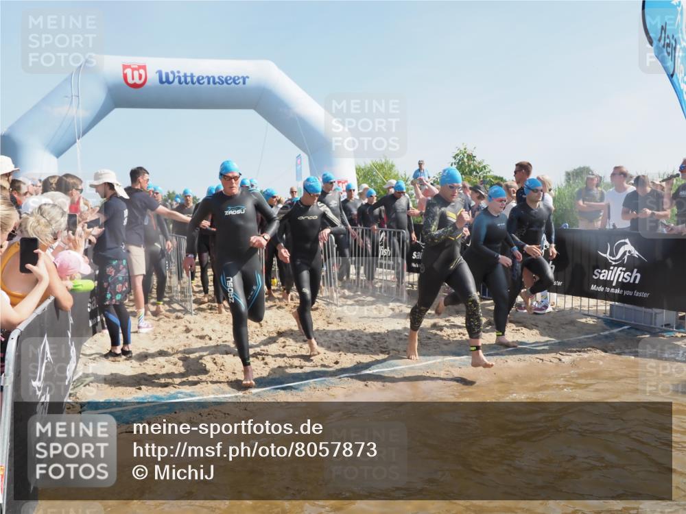 22.06.2025 - Viking Triathlon MichiJ http://msf.ph/oto/8057873 22.06.2025 10:00:56 Schwimmen 50, 90, 113, 124, 132, 236, 243, 258, 300, 301, 347, 352, 384, 652, 658 meine-sportfotos.de