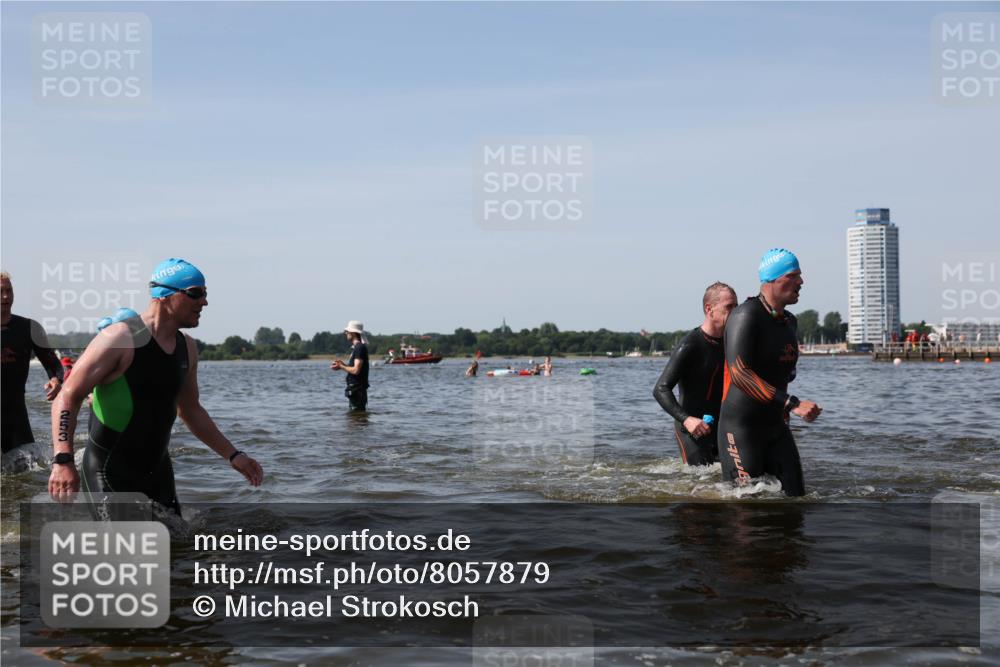 22.06.2025 - Viking Triathlon Michael Strokosch http://msf.ph/oto/8057879 22.06.2025 10:37:22 Schwimmen 21, 34, 131, 172, 180, 233, 253, 312, 316, 344, 370, 383, 454, 456, 513, 649 meine-sportfotos.de
