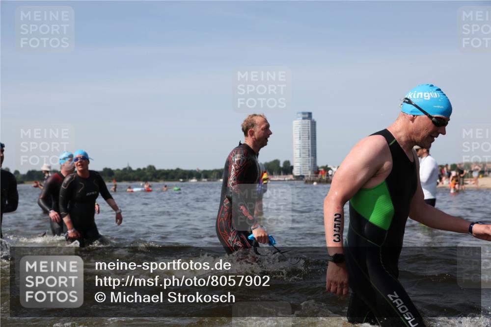 22.06.2025 - Viking Triathlon Michael Strokosch http://msf.ph/oto/8057902 22.06.2025 10:37:25 Schwimmen 21, 34, 131, 141, 180, 187, 233, 253, 312, 316, 344, 370, 383, 456, 649 meine-sportfotos.de
