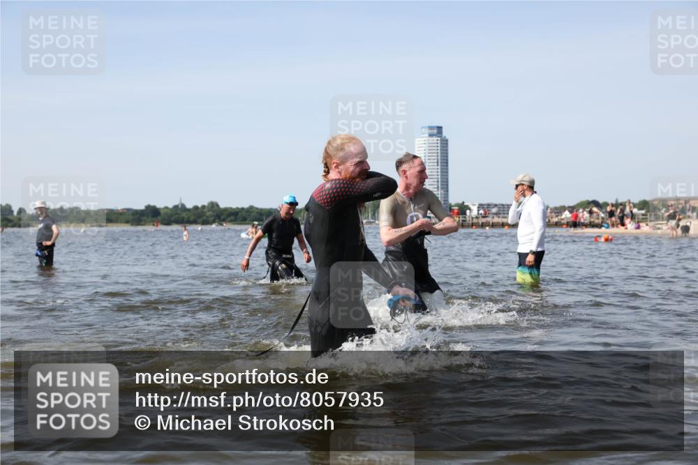 22.06.2025 - Viking Triathlon Michael Strokosch http://msf.ph/oto/8057935 22.06.2025 10:39:52 Schwimmen 29, 283, 423, 437, 518 meine-sportfotos.de
