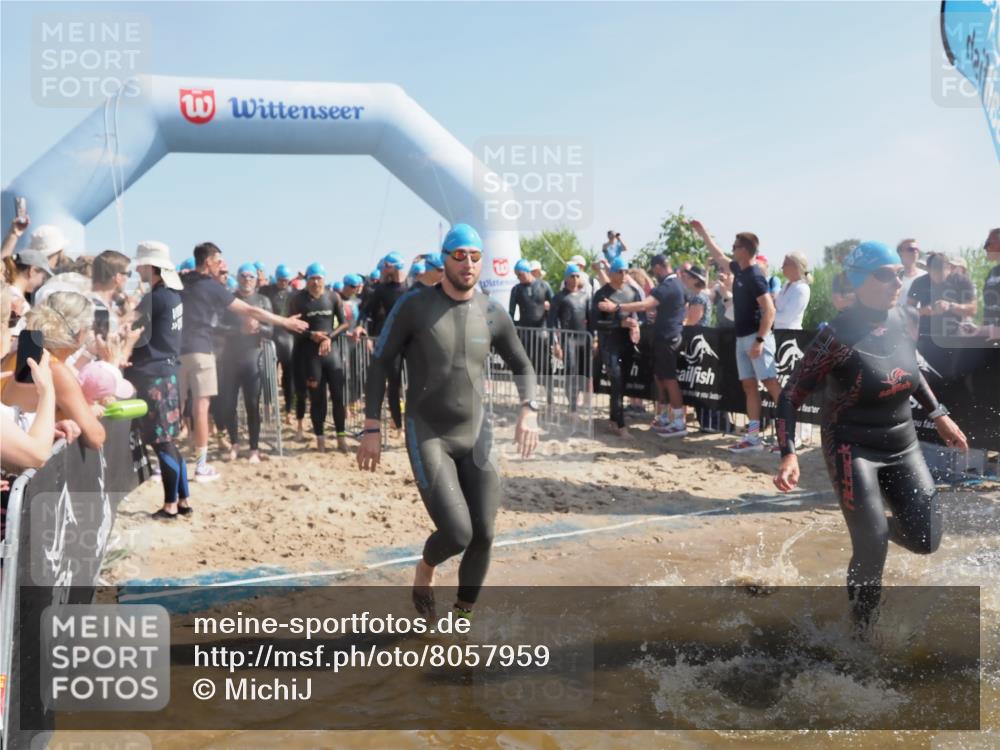 22.06.2025 - Viking Triathlon MichiJ http://msf.ph/oto/8057959 22.06.2025 10:01:07 Schwimmen 12, 50, 63, 113, 124, 131, 147, 236, 294, 330, 347, 350, 443, 458, 488 meine-sportfotos.de