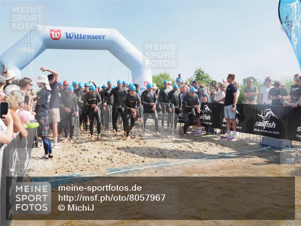 22.06.2025 - Viking Triathlon MichiJ http://msf.ph/oto/8057967 22.06.2025 10:01:10 Schwimmen 12, 53, 63, 131, 147, 173, 214, 294, 330, 341, 350, 443, 444, 458, 488 meine-sportfotos.de