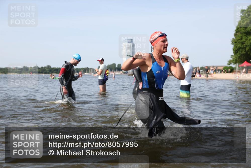 22.06.2025 - Viking Triathlon Michael Strokosch http://msf.ph/oto/8057995 22.06.2025 10:37:46 Schwimmen 163, 177, 245, 335, 396, 411, 433, 506, 614, 619, 639, 645 meine-sportfotos.de