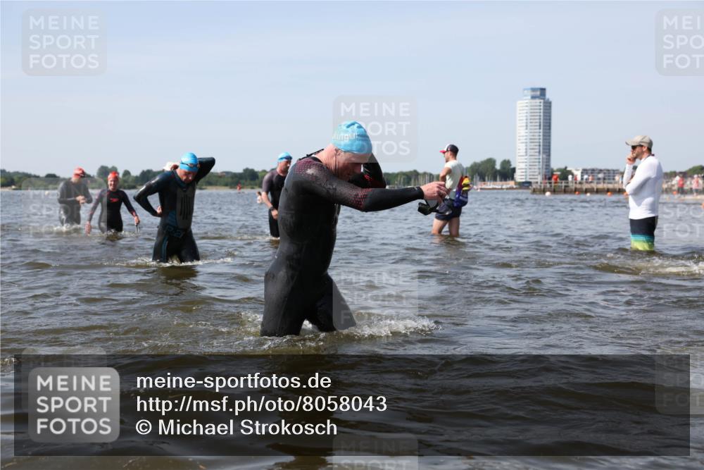 22.06.2025 - Viking Triathlon Michael Strokosch http://msf.ph/oto/8058043 22.06.2025 10:40:24 Schwimmen 44, 228, 254, 275, 291, 375, 379, 385, 394, 487, 511, 514, 517, 553, 556 meine-sportfotos.de