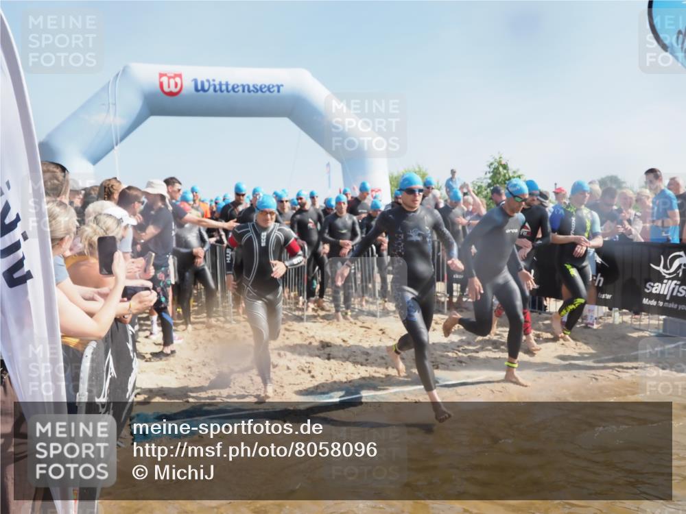 22.06.2025 - Viking Triathlon MichiJ http://msf.ph/oto/8058096 22.06.2025 10:01:41 Schwimmen 19, 33, 170, 272, 310, 320, 344, 399, 438, 461, 496, 507, 555, 604, 626 meine-sportfotos.de