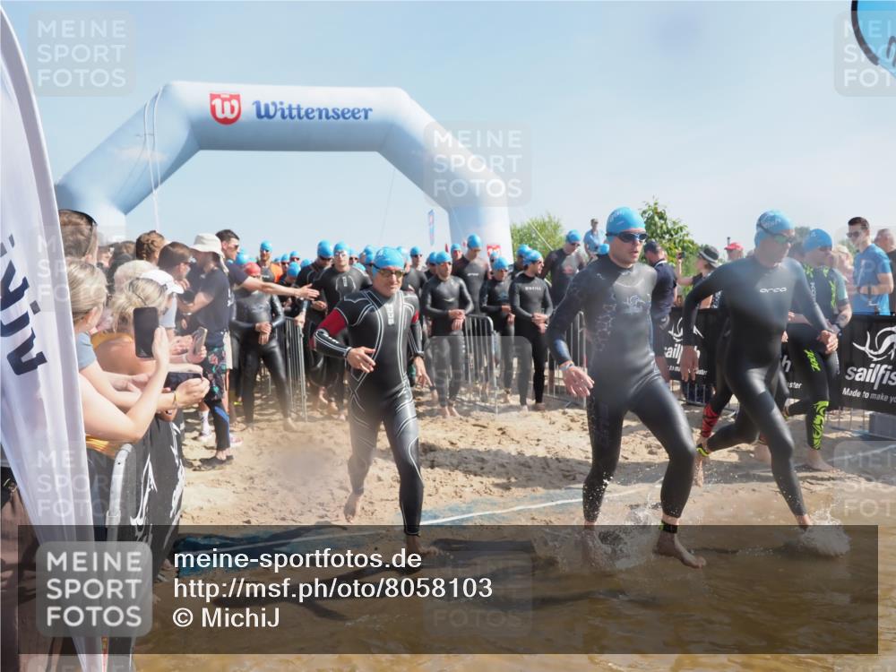 22.06.2025 - Viking Triathlon MichiJ http://msf.ph/oto/8058103 22.06.2025 10:01:42 Schwimmen 19, 33, 170, 272, 310, 320, 344, 399, 438, 461, 496, 507, 555, 604, 626 meine-sportfotos.de