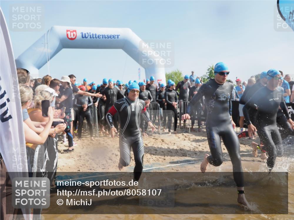 22.06.2025 - Viking Triathlon MichiJ http://msf.ph/oto/8058107 22.06.2025 10:01:42 Schwimmen 19, 33, 170, 272, 310, 320, 344, 399, 438, 461, 496, 507, 555, 604, 626 meine-sportfotos.de