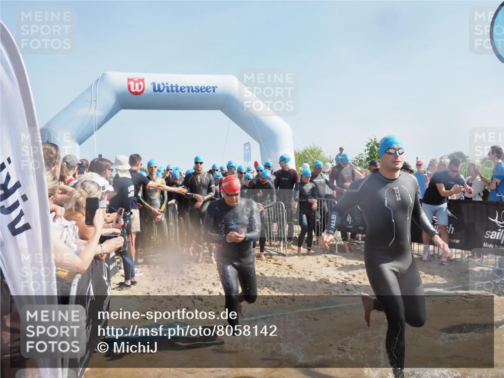 22.06.2025 - Viking Triathlon MichiJ http://msf.ph/oto/8058142 22.06.2025 10:01:47 Schwimmen 19, 33, 125, 158, 170, 271, 310, 320, 344, 355, 438, 496, 555, 604, 618 meine-sportfotos.de
