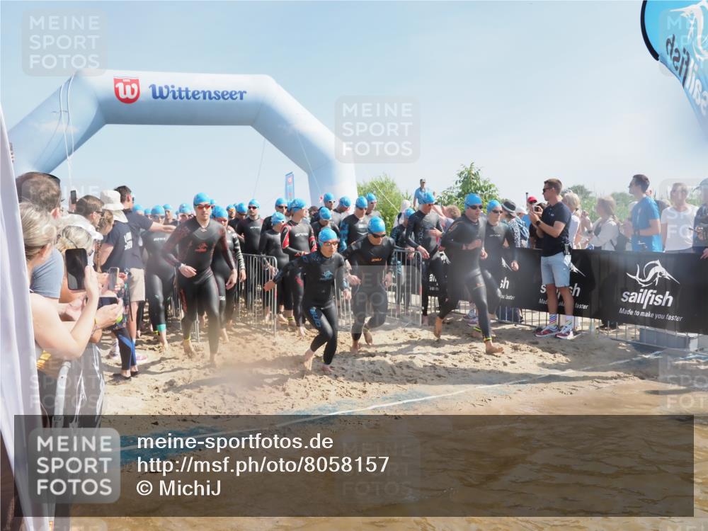 22.06.2025 - Viking Triathlon MichiJ http://msf.ph/oto/8058157 22.06.2025 10:02:01 Schwimmen 3, 17, 80, 91, 127, 137, 278, 299, 304, 365, 415, 435, 449, 492, 551 meine-sportfotos.de