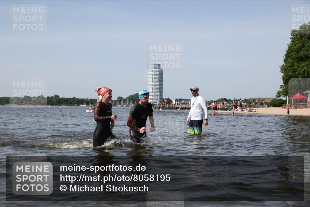 22.06.2025 - Viking Triathlon Michael Strokosch http://msf.ph/oto/8058195 22.06.2025 10:41:13 Schwimmen 94, 153, 314, 389, 390, 496, 631 meine-sportfotos.de