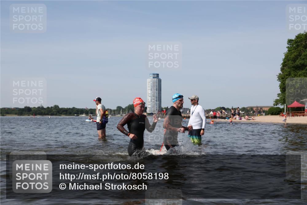 22.06.2025 - Viking Triathlon Michael Strokosch http://msf.ph/oto/8058198 22.06.2025 10:41:14 Schwimmen 94, 153, 314, 376, 390, 496, 631 meine-sportfotos.de