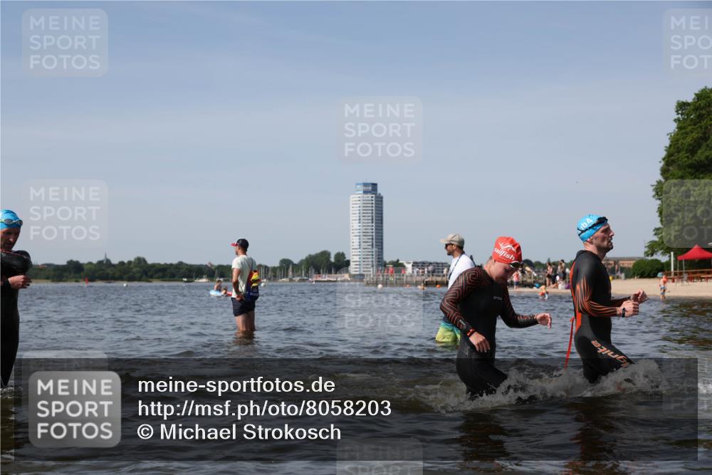 22.06.2025 - Viking Triathlon Michael Strokosch http://msf.ph/oto/8058203 22.06.2025 10:41:14 Schwimmen 94, 153, 314, 376, 390, 496, 631 meine-sportfotos.de